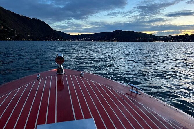 1 Hour Private Wooden Boat Tour on Lake Como 10 Pax - Tour Accessibility