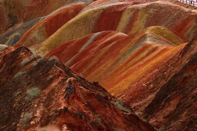 2-Day Zhangye Private Tour: Binggou Danxia, Zhangye Danxia Geo Park, Mati Temple Grottoes - Included Amenities