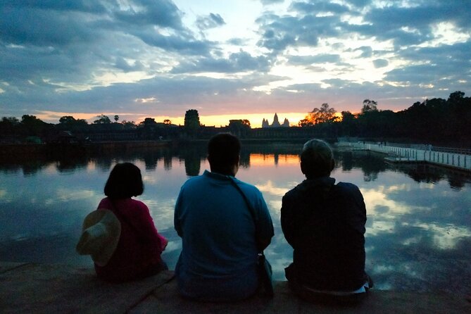 2 Days Private Tours From Sunrise Angkor Wat And Sunset Tonle Sap Lake - Itinerary Highlights