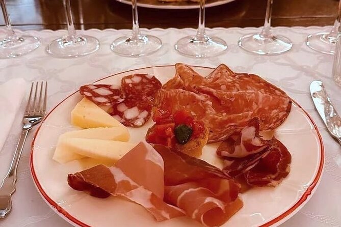 2 Hours Visit and Wine Tasting With Tastings in Val DORCIA - Meeting Point and Pickup