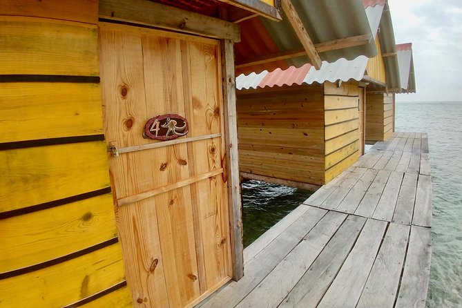 2D/1N - Private Over-Water Cabin in San Blas Islands PLUS Day Tour - Included Experiences and Costs