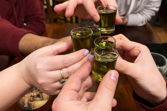 3 Hours Food Tour in Prague Retro - Tour Expectations and Accessibility