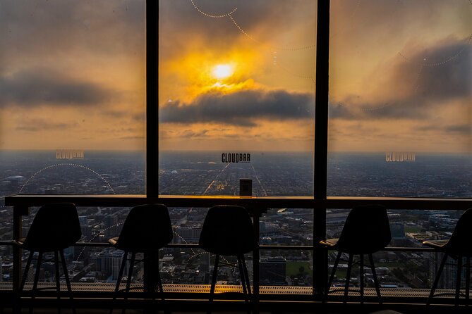 360 Chicago Observation Deck Sip and View Ticket - Amenities and Upgrades