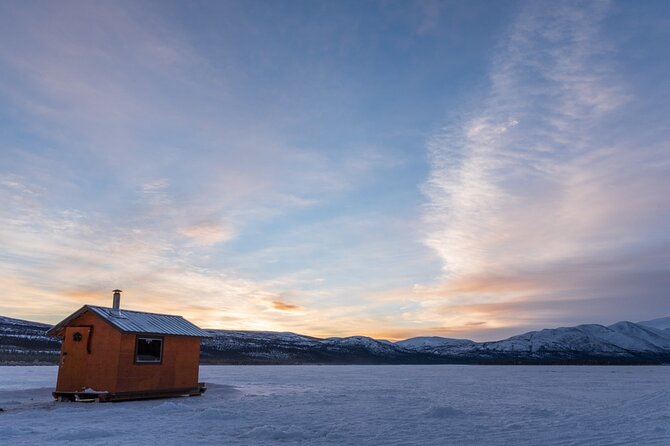 4-Day Whitehorse Northern Lights Tour With Roundtrip Tickets From Vancouver - Meeting and Pickup