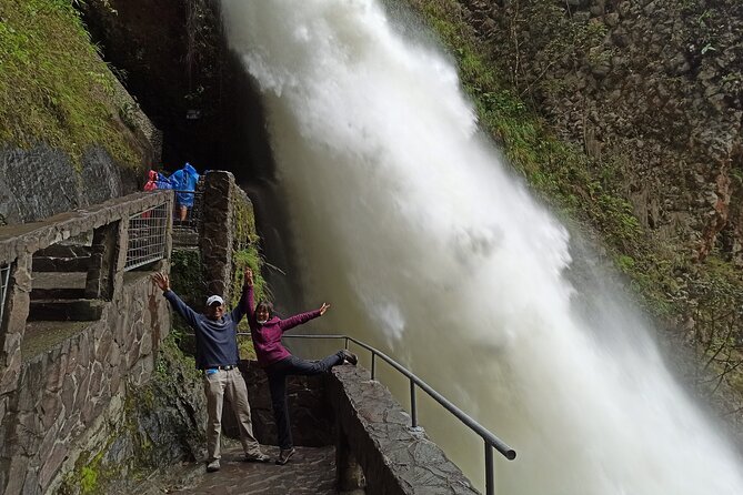 4 or 5-Day Tour Cuenca,Alausi,Baños,Quilotoa,Cotopaxi and Quito - Accommodation and Group Size