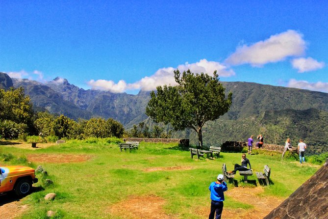 4x4 Full-Day Tour to Explore Portugals Scents and Flavors - Itinerary Highlights