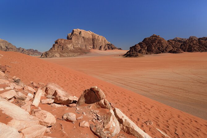 8-Hour Small Group Jeep Tour in Wadi Rum ( With Meal +Overnight ) - Itinerary Highlights