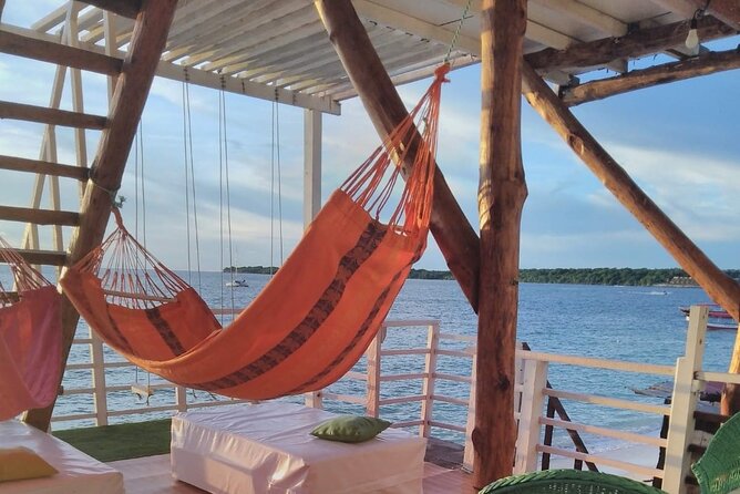 A Day at Baru Beach, an Ideal Place to Rest in Cartagena - Lunch and Beverages