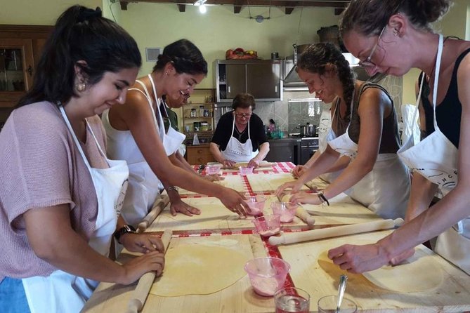 Abruzzo Traditional Pasta Making With 85Y Old Local Grandma - Handmade Chitarra and Tagliatelle Pasta