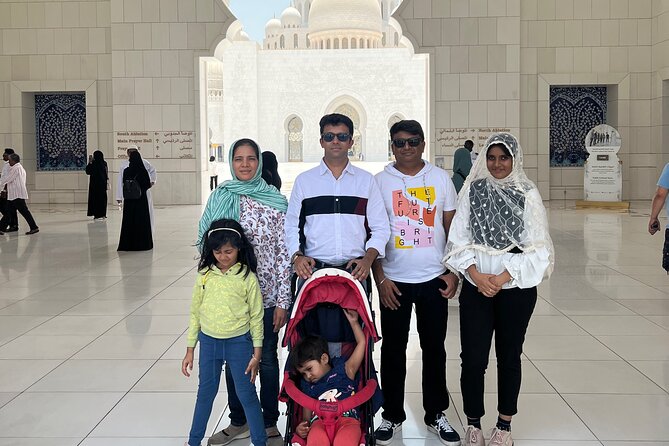 Abu Dhabi City Tour - Sheikh Zayed Grand Mosque