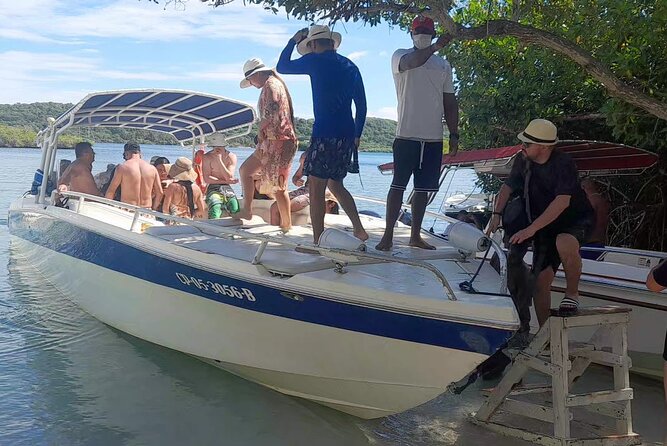 Adventure 5 Rosario Islands With Snorkel and Plankton in Cartagena De Indias - Bioluminescent Plankton Viewing