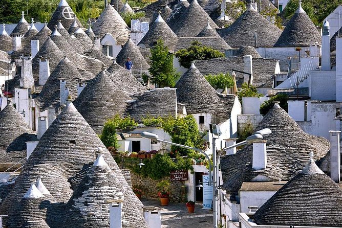 Alberobello Private Walking Tour With Gelato Tasting - Tour Experience