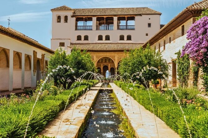 Alhambra Tour With Generalife and Alcazaba Review - Meeting and End Points