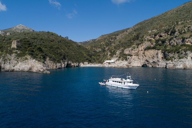 Amalfi Coast by Boat With Aperitif, Lunch and Sea Breaks - Traveler Photography Showcase
