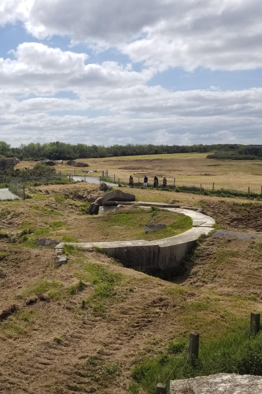 American D-Day Tour With Transportation From Bayeux - Itinerary and Key Stops