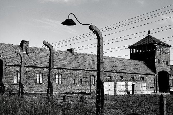 Auschwitz Tour From Wroclaw - Logistics and Inclusions