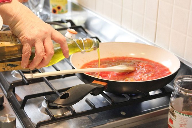 Authentic Tuscan Pasta Class in Florence With Local Chef Cinzia - Immersive Cooking Experience