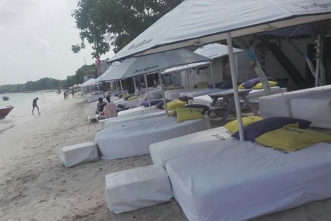 Banana Beach on the White Beach of Baru - Indulging in Ceviche and Seafood Delights