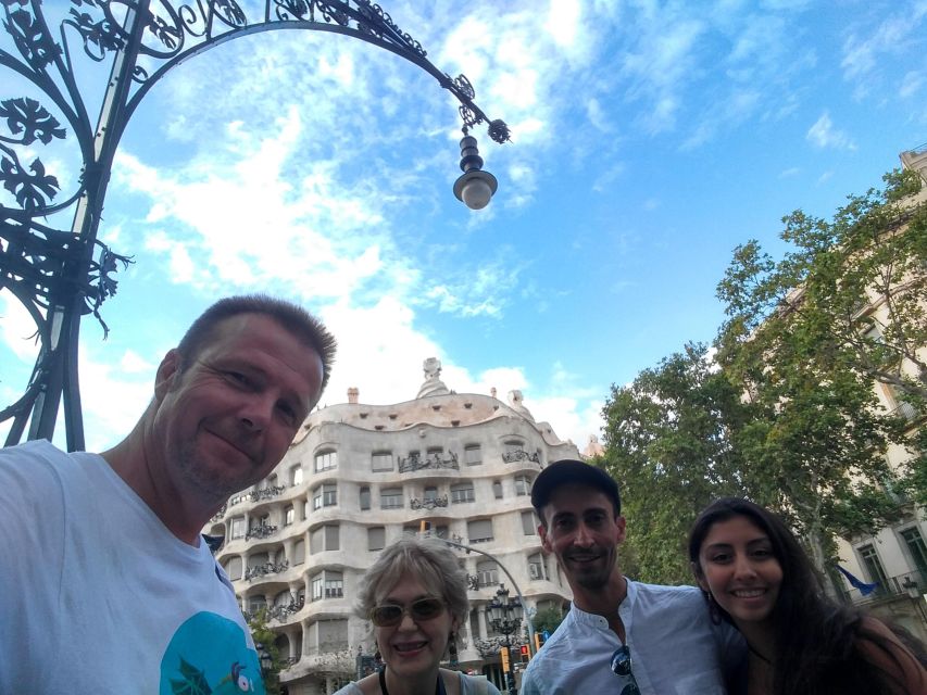 Barcelona: Gaudí & Modernism Walking Tour - Booking Information