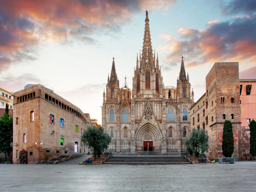 Barcelona: Gothic Quarter Smartphone Audio Walking Tour - Experience Highlights