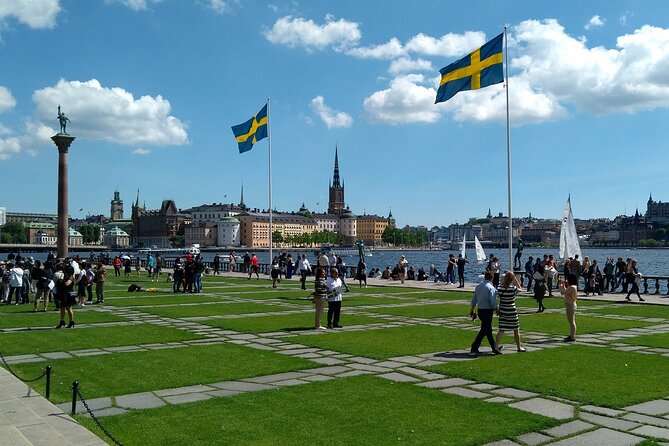 Beautiful Stockholm Small Group Walking Tour - Exploring Stockholms Attractions