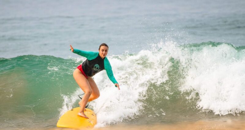 Beginner Surfing Lesson and Surfguide - Experience Highlights