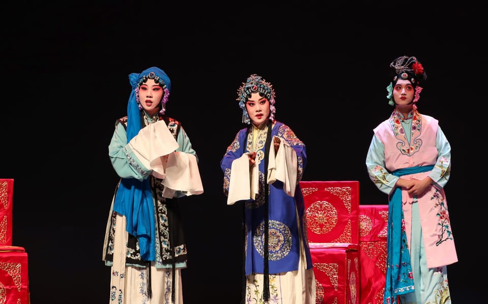 Beijing Night Tour Of Peking Opera With Hotel Pickup - Experience Highlights