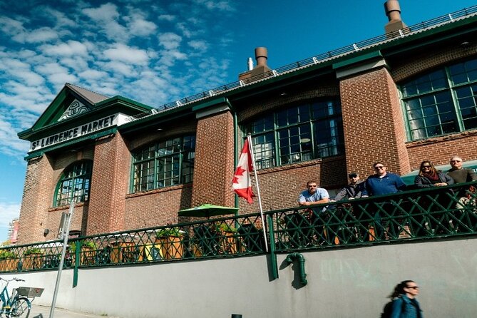Best of Toronto Walking Tour W/ CN Tower and Boat Cruise - Itinerary Highlights