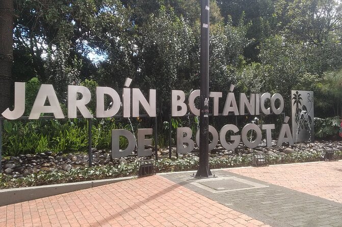 BIKE Tour to the *Botanical Garden+ Market* - Itinerary Highlights