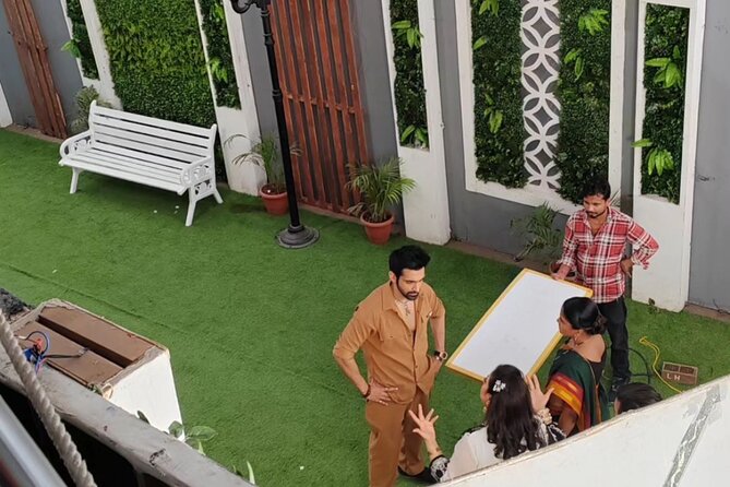 Bollywood Studio Tour With Guide and Transport - Features and Inclusions