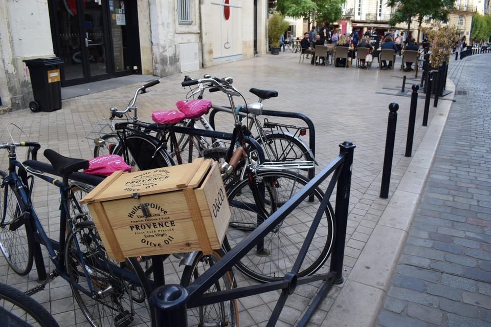 Bordeaux: See the Whole City by Bike - Explore Medieval Towers and 18th-Century Buildings