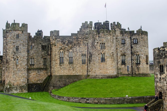 Borders and Alnwick Castle Tour From Edinburgh - Melrose Abbey