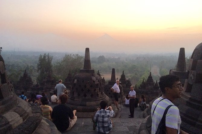 Borobudur Sunrise on Hill With Dieng Plateau Tour From Yogyakarta - What to Expect at Borobudur