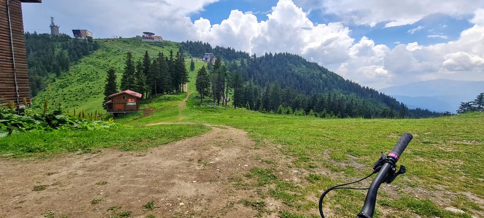 Brasov'S Mountain'S E-Mtb Tour With Daisy - Experience Highlights