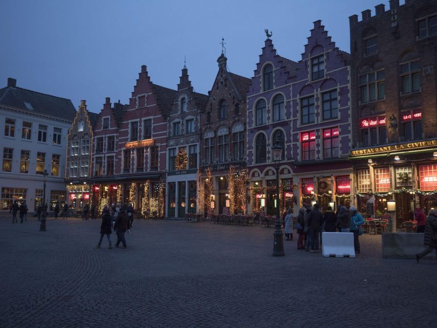 Bruges: Christmas Market Private Walking Tour - Experience Highlights