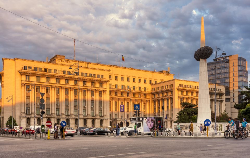 Bucharest: Old Town and Victory Avenue Highlights Tour - Itinerary Highlights