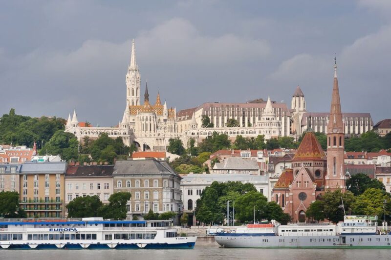Budapest 3-Hour Walking Tour in Italian - Highlights of the Tour