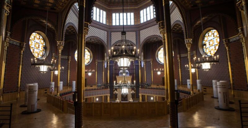 Budapest: Castle District and Jewish Quarter Walking Tour - Cultural Insights