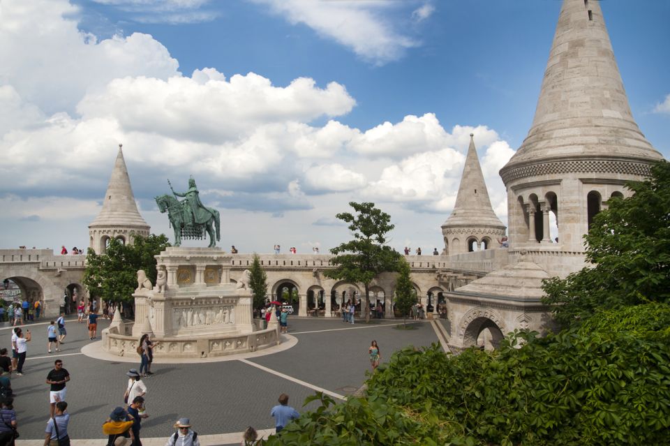 Budapest: Guided Tour to the Hospital in the Rock & Castle - Experience Highlights