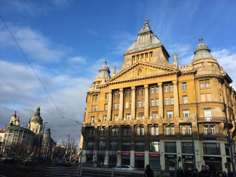 Budapest: Jewish District Private Walking Tour - Itinerary Highlights