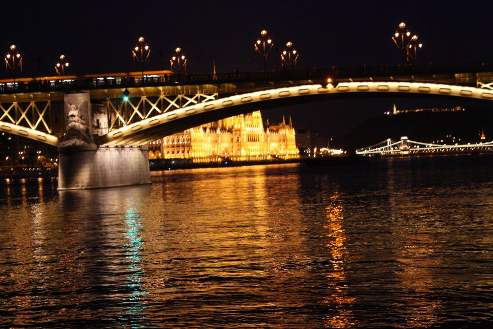 Budapest: New Year'S Eve Boat Cruise With Unlimited Drinks - Experience and Highlights