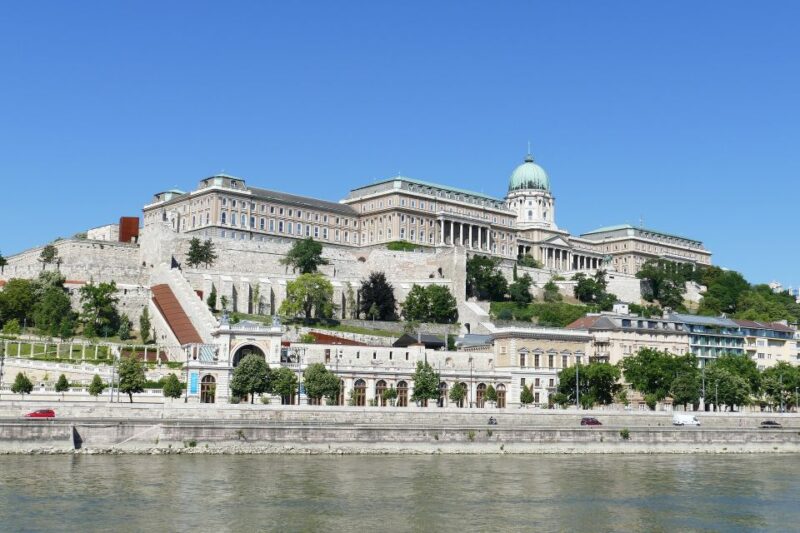 Budapest: Sightseeing Cruise on the Danube - Experience Highlights