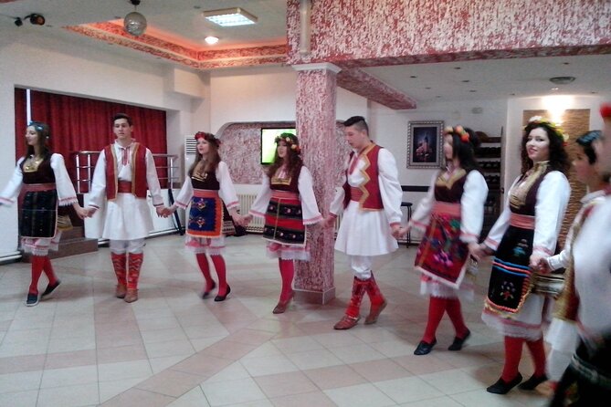 Bulgarian Dinner With Show From Nessebar and Sunny Beach - Live Entertainment Features
