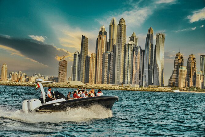 Burj Al Arab 100 Minute Boat Tour - Tour Inclusions and Amenities