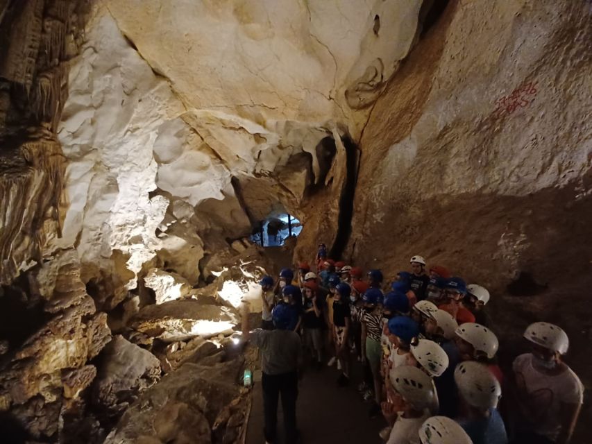 Calasparra: Cave of Puerto Entry Ticket With Guided Tour - Guided Tour Experience