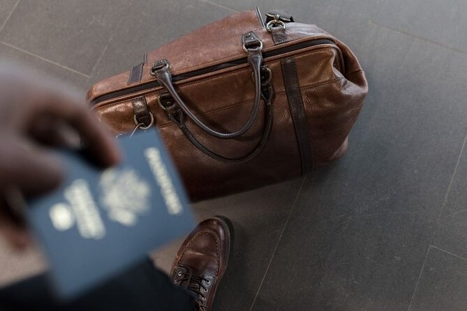 Calgary Airport Shuttle to Banff & Lake Louise - Key Service Features Highlighted