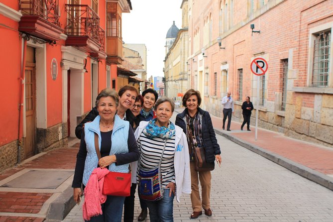 Candelaria Unveiled: Hotspots and Hidden Gems - Unraveling the Carrera 7 Mystery