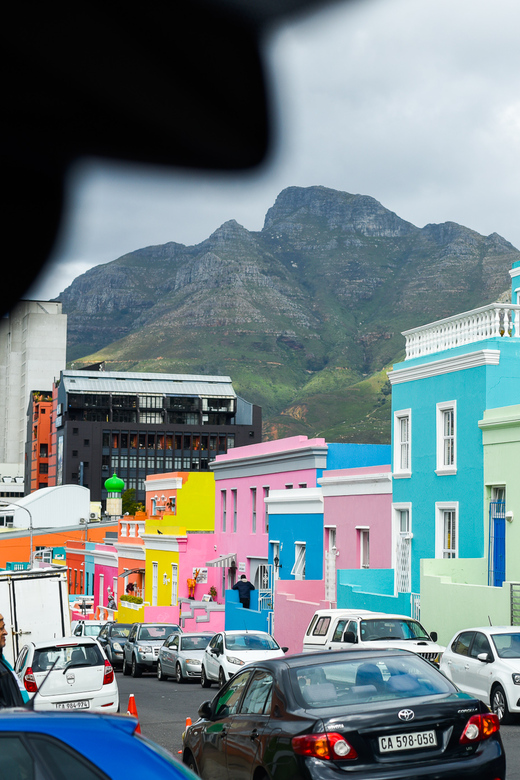 Cape Town: Robben Island, Bo-Kaap & Table Mountain Tour - Savoring Lunch at the Waterfront