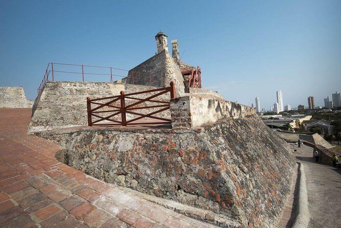 Cartagena City Tour & Convento De La Popa (Am) - Meeting Information