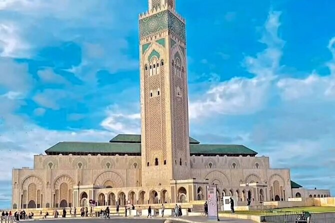 Casablanca Layover Tour With Round Trip Transfer - Amenities and Inclusions